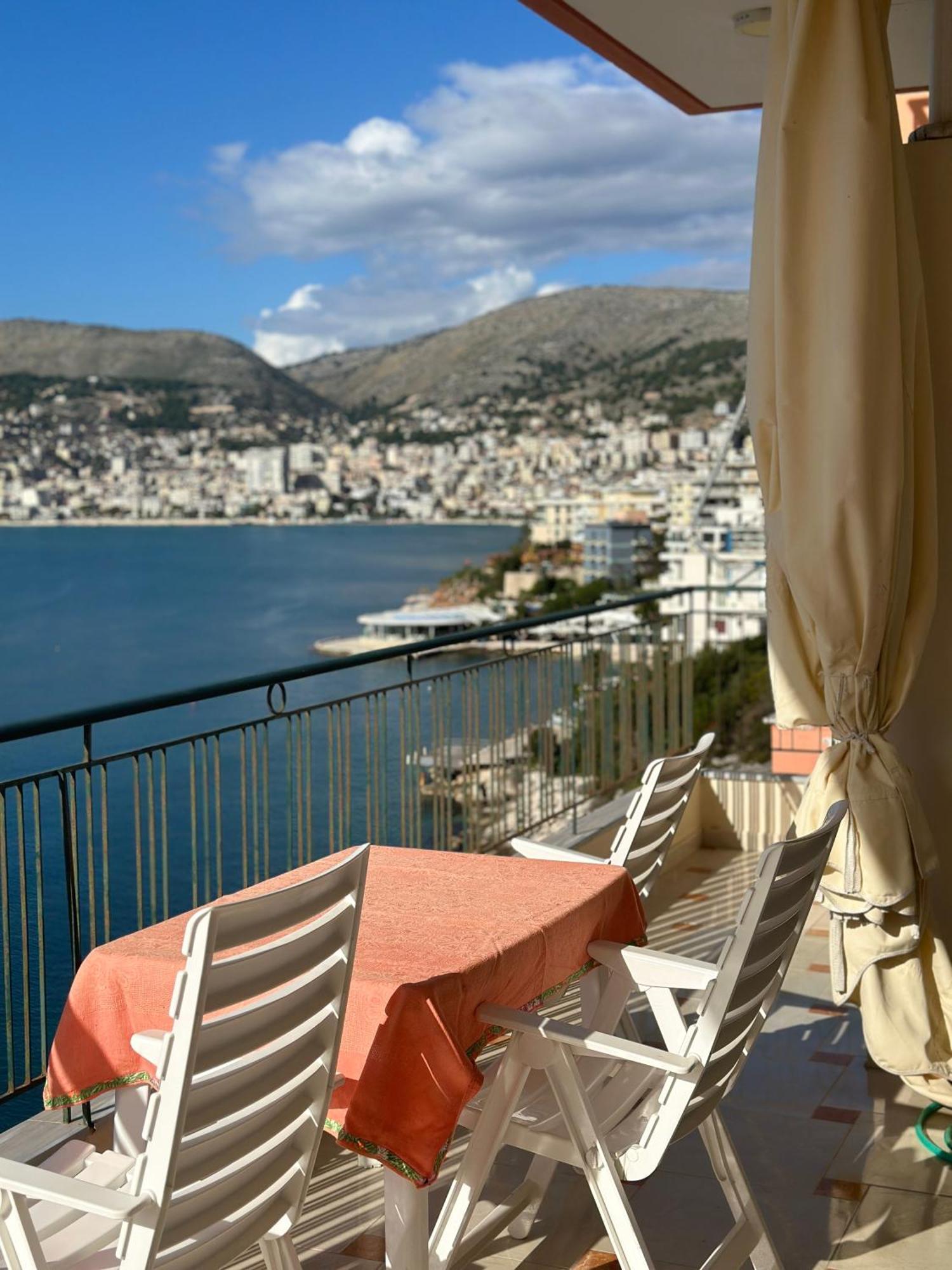 Sail Sea View Apartments Sarandë Buitenkant foto